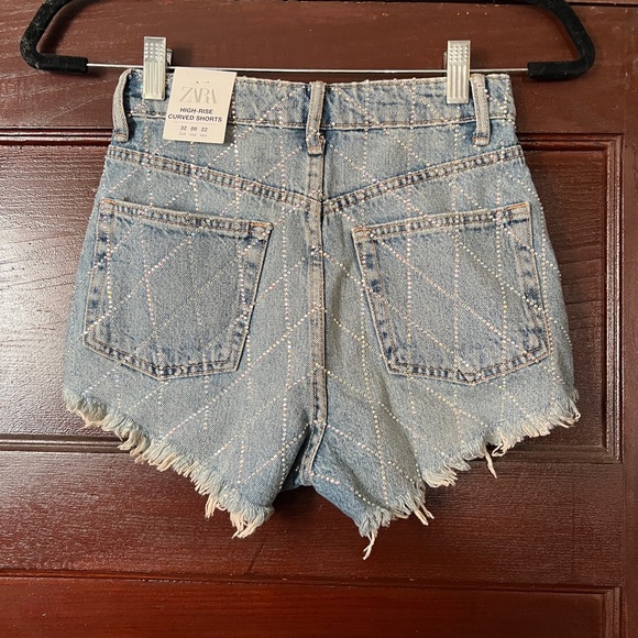 Zara rhinestone shorts NWOT - Picture 3 of 6